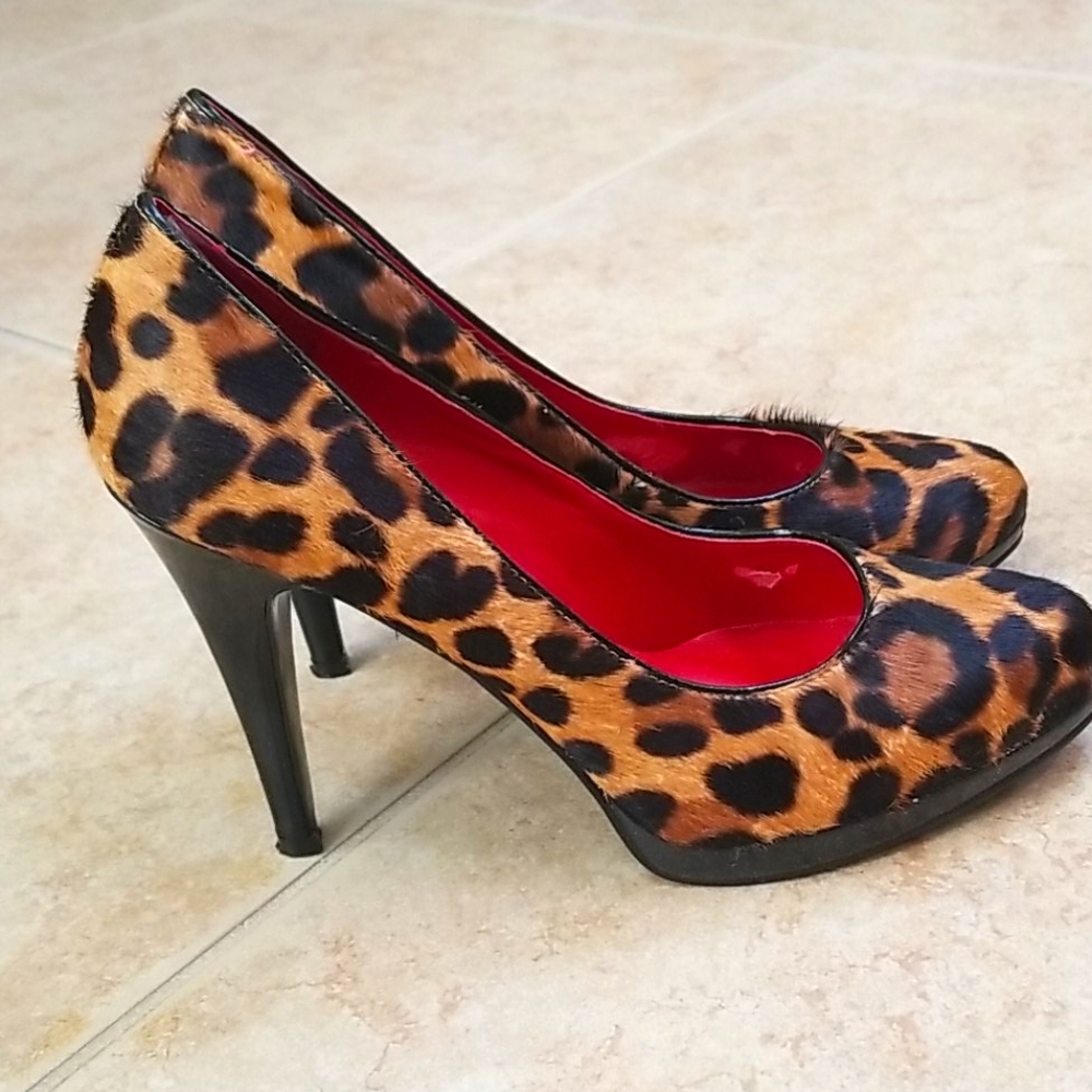 Nine West 7.5 leopard heels
